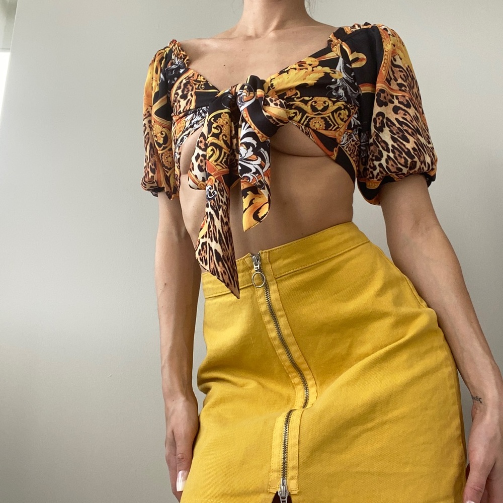 Crop Top Tie Shirt💛